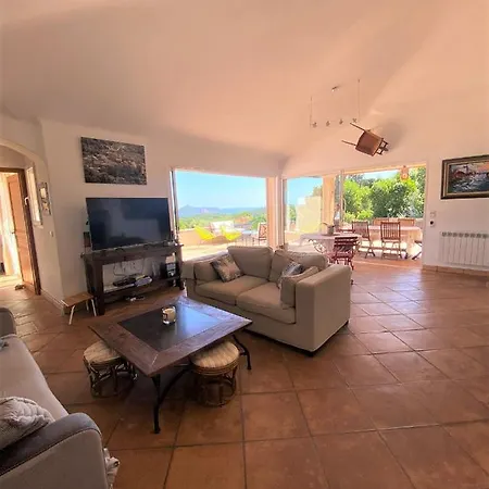 Giardinu Villa *